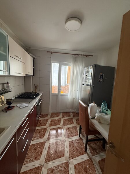 Titan, bulevardul 1 Decembrie 1918,